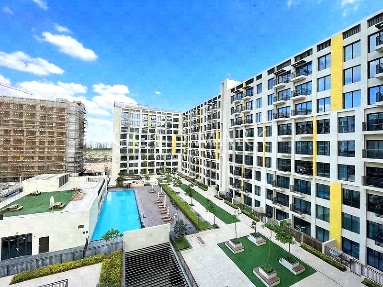 UNA Apartments