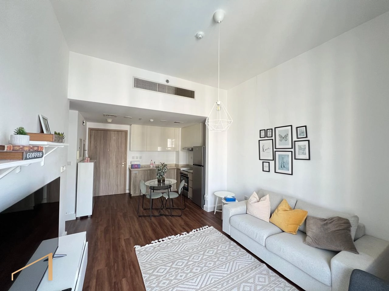 UNA Apartments